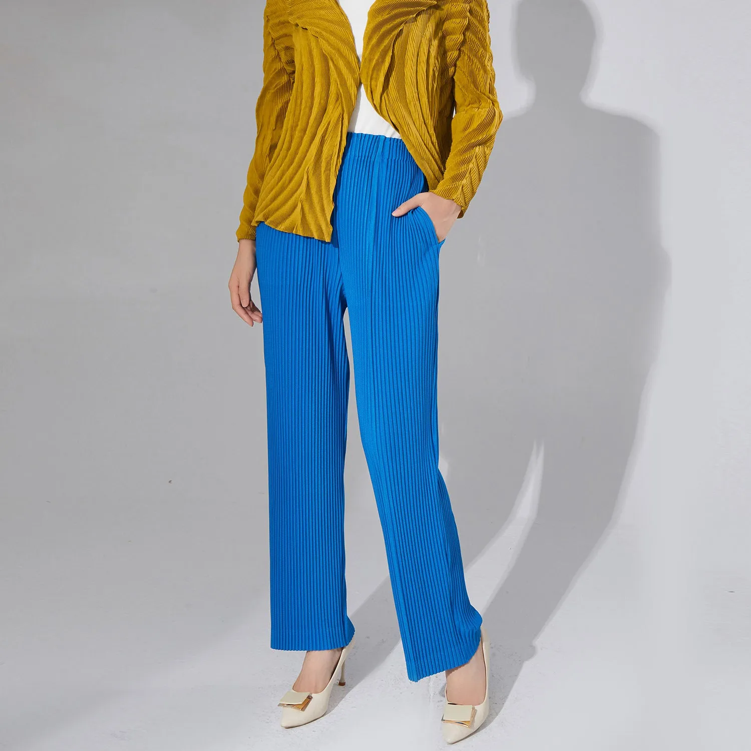 2025 Folded wide-leg pants women's high waist drape  autumn new Miyake loose straight pants casual solid color trousers