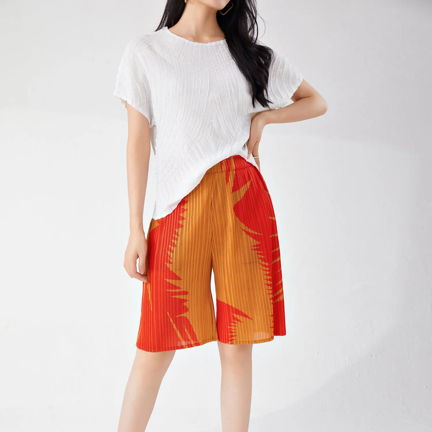 2025 shorts casual women's pants summer women's new printed high-end counter versatile straight-leg pants five-point pants