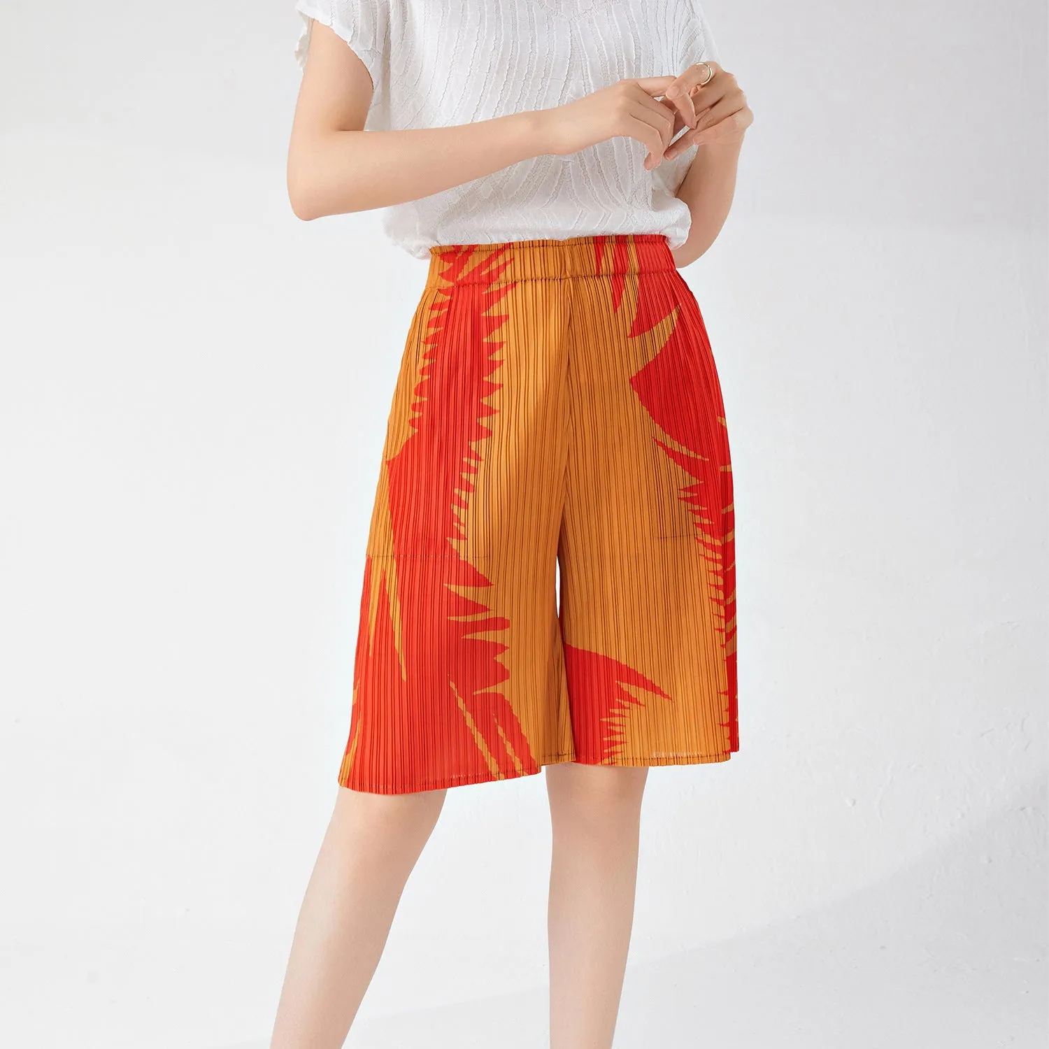 2025 shorts casual women's pants summer women's new printed high-end counter versatile straight-leg pants five-point pants
