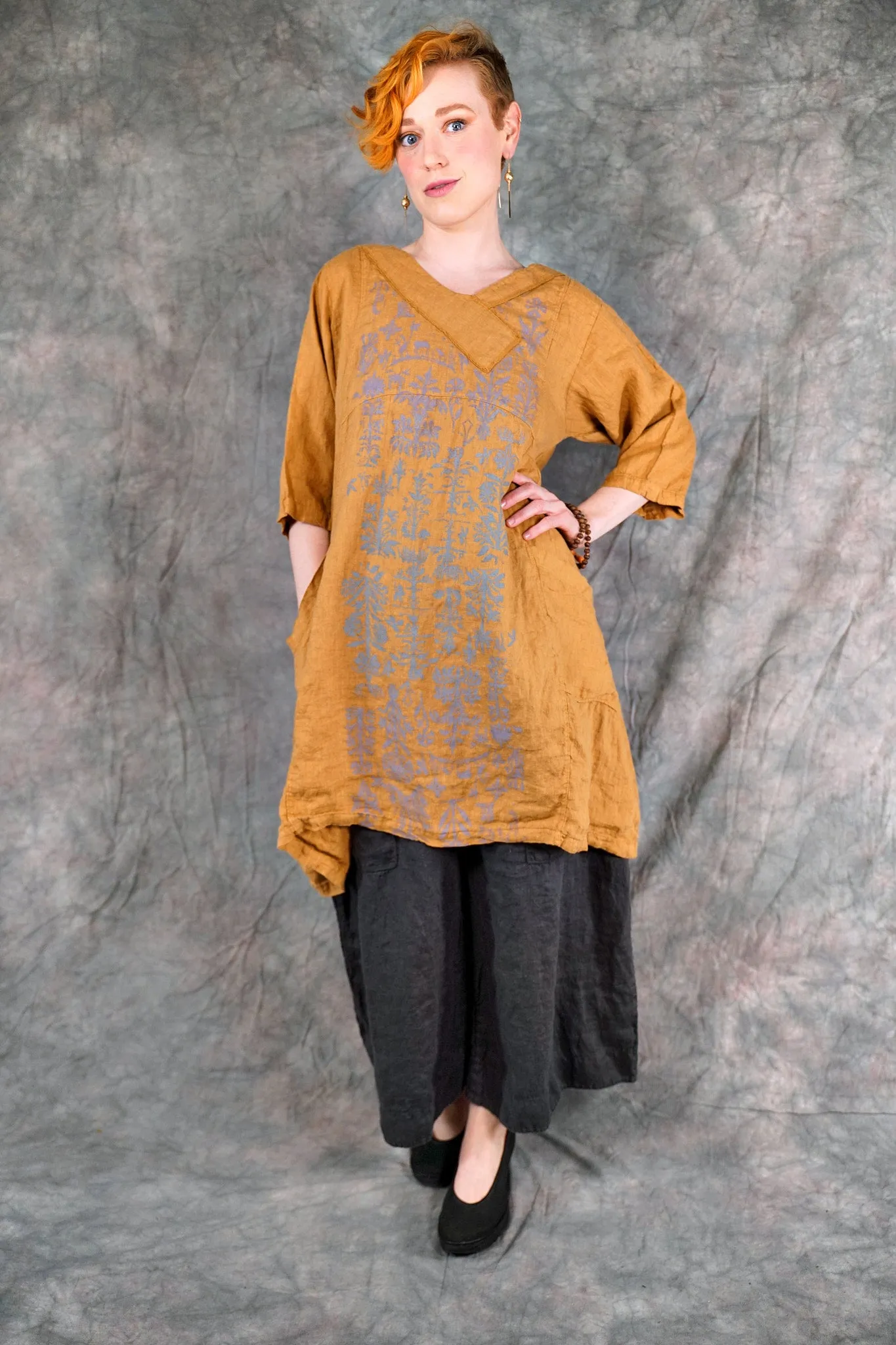 2133 Crossover Urchin Tunic Antique Bronze-P