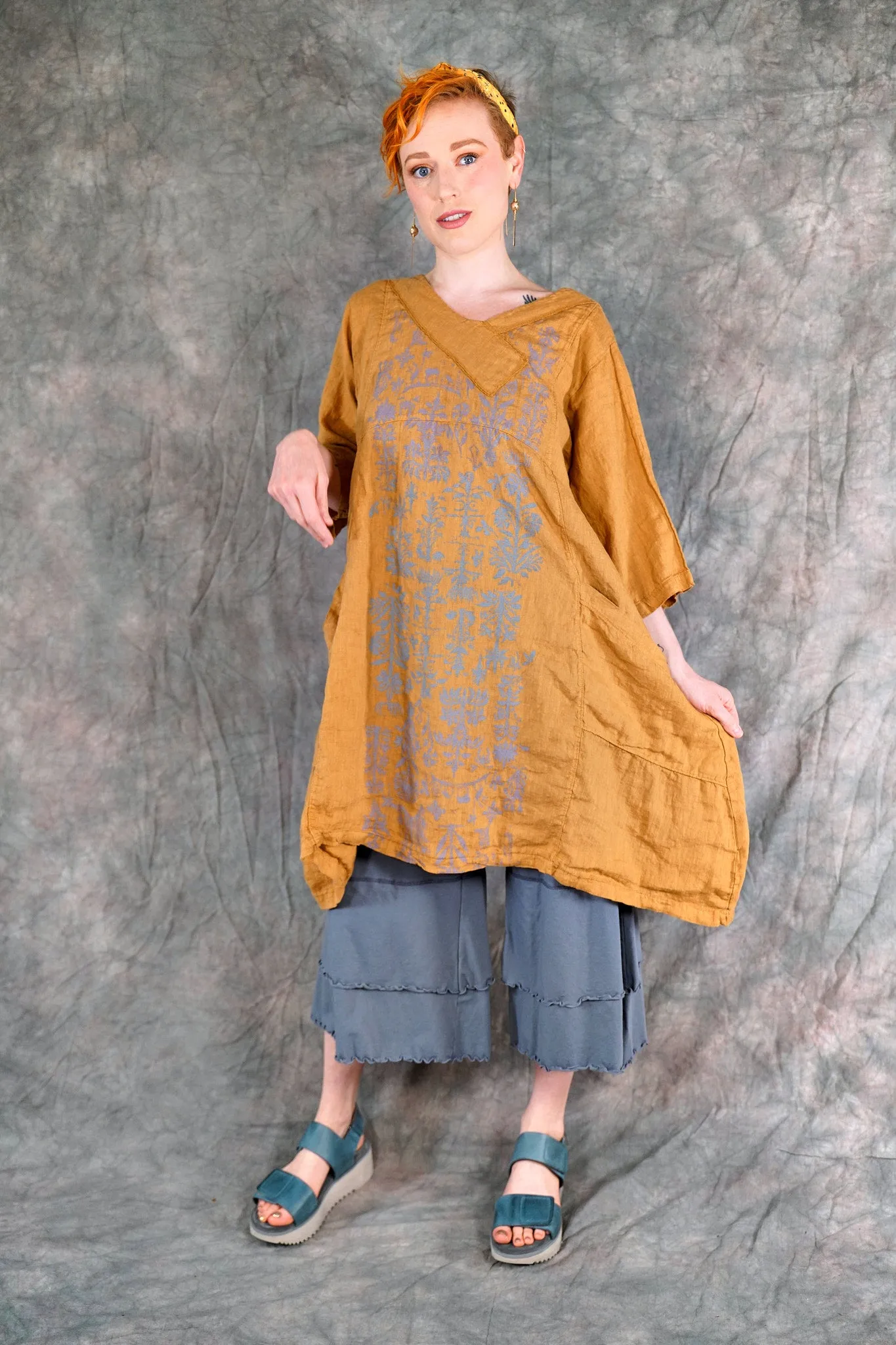 2133 Crossover Urchin Tunic Antique Bronze-P