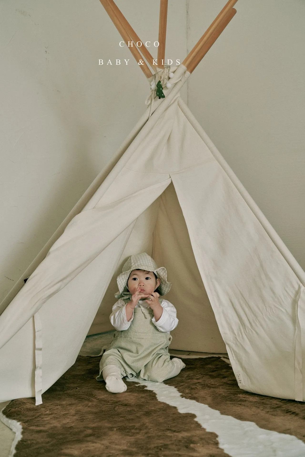 Chocobebe Apple Dungarees (2 colour options)