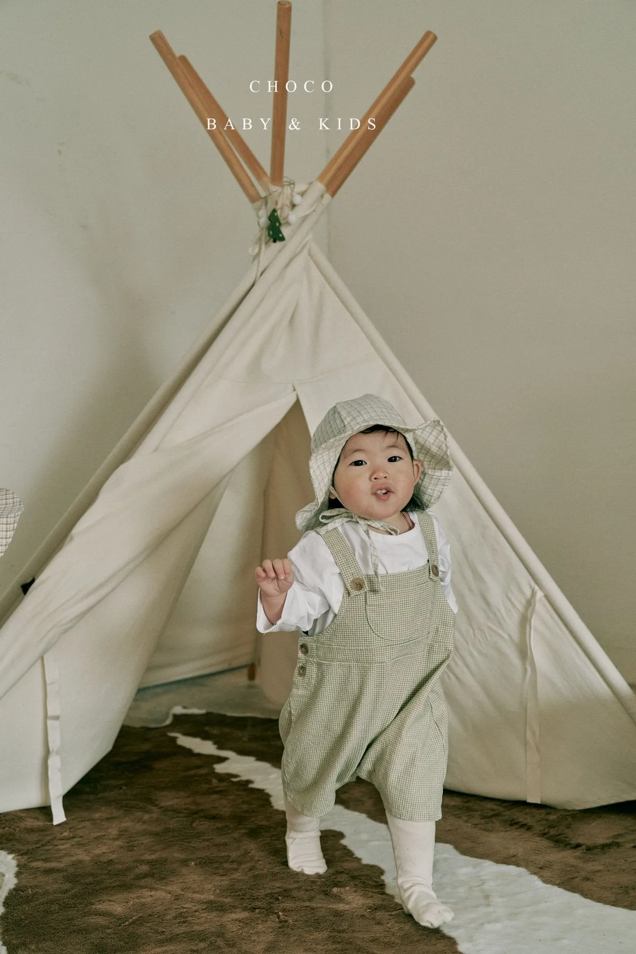 Chocobebe Apple Dungarees (2 colour options)