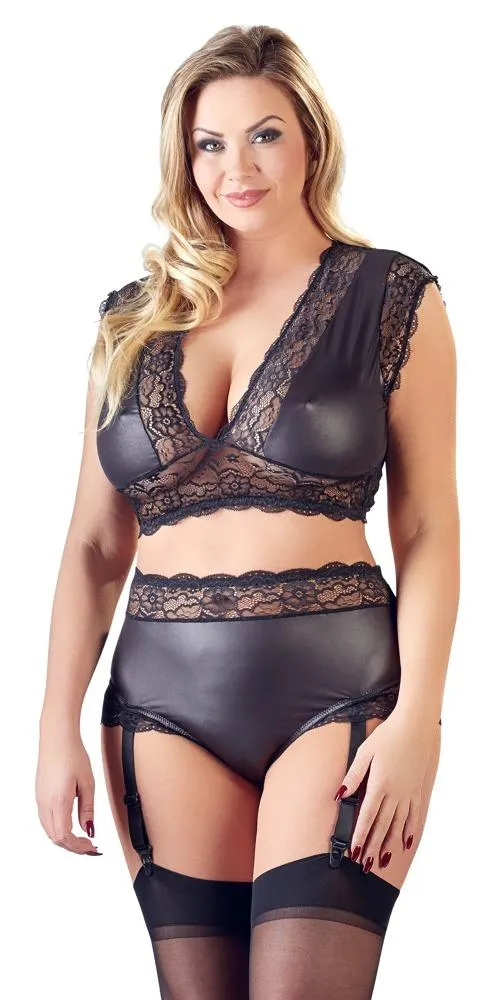 Cottelli Plus Wet Look Lace Set
