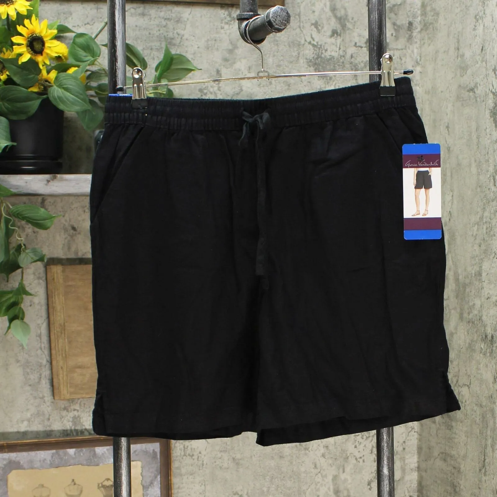 Gloria Vanderbilt Women's Elastic Waist Linen Blend Shorts