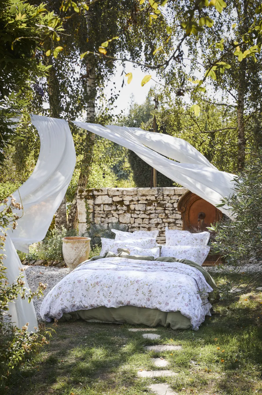 jardin des sens duvet cover