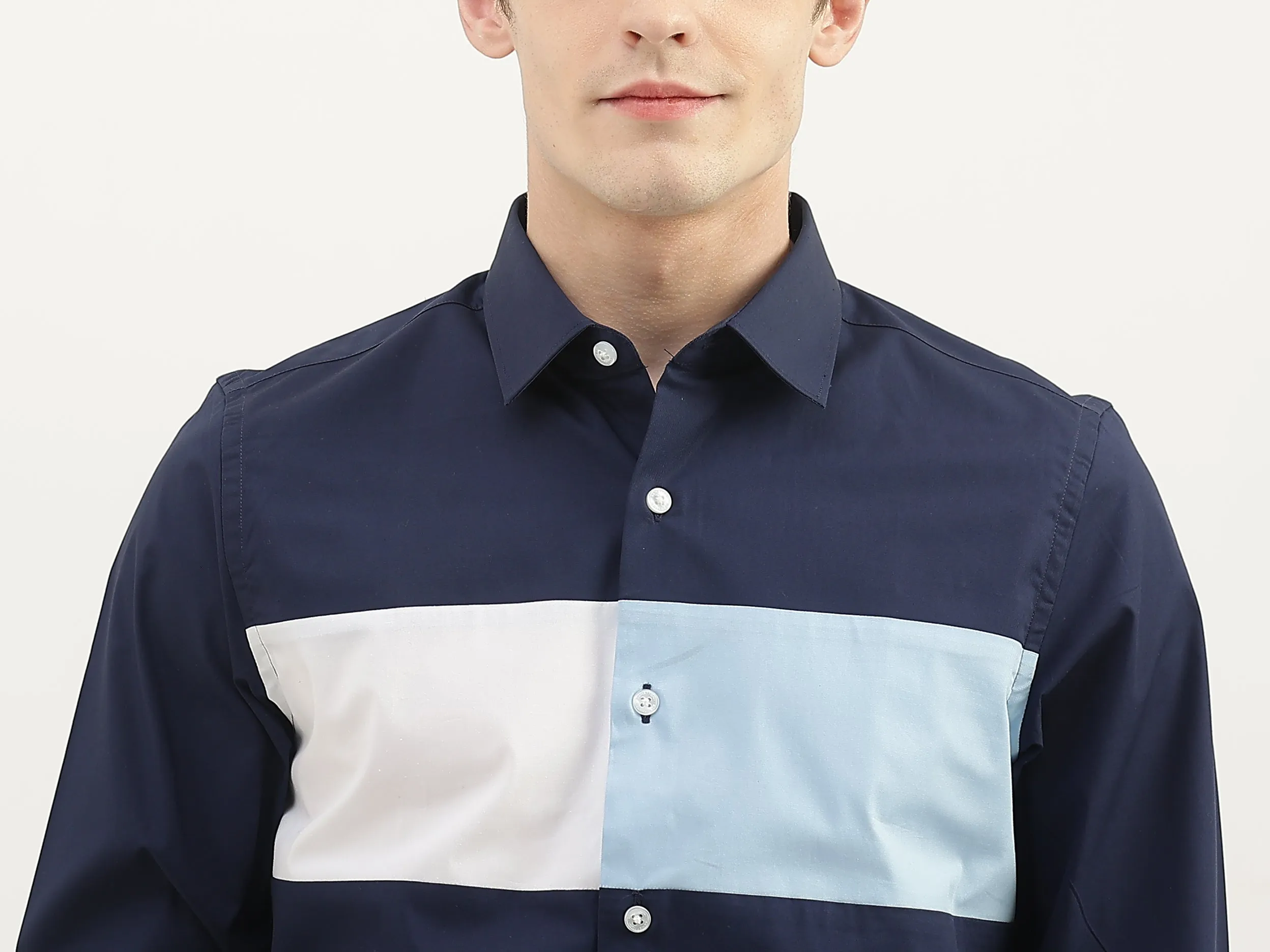 Men Colorblock Spread Collar Shirt