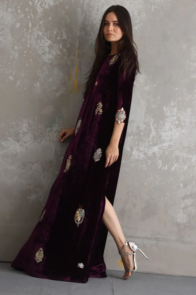 MIRA-09 - Signature Kaftans by Rozina Munib