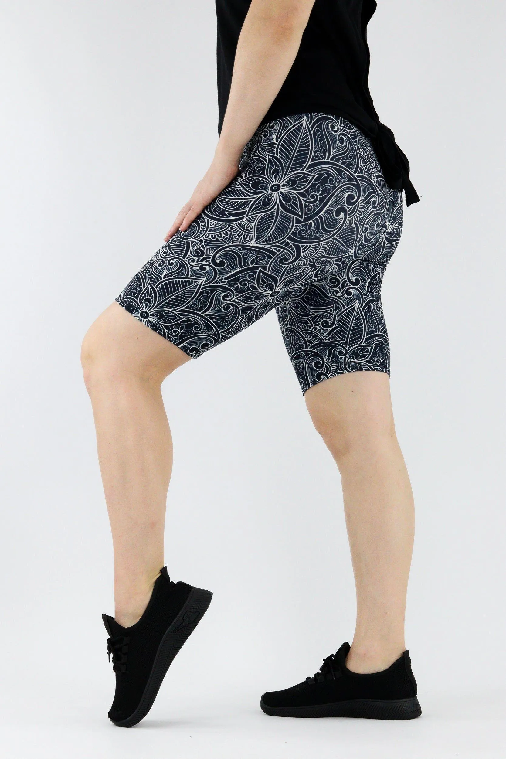 Monochrome Paisley - Casual - Long Shorts