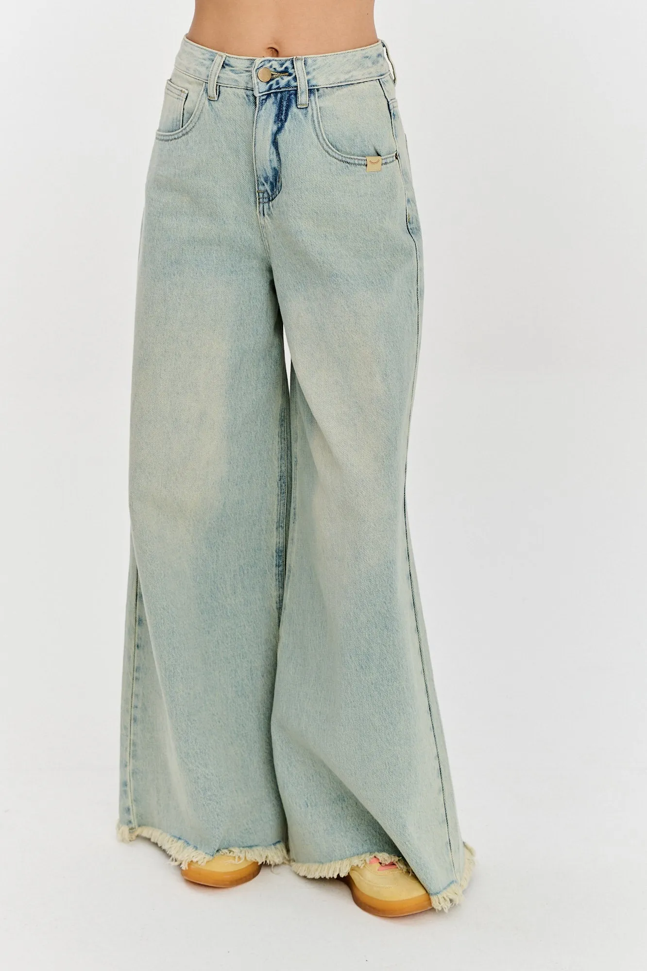 Move On wide denim pants