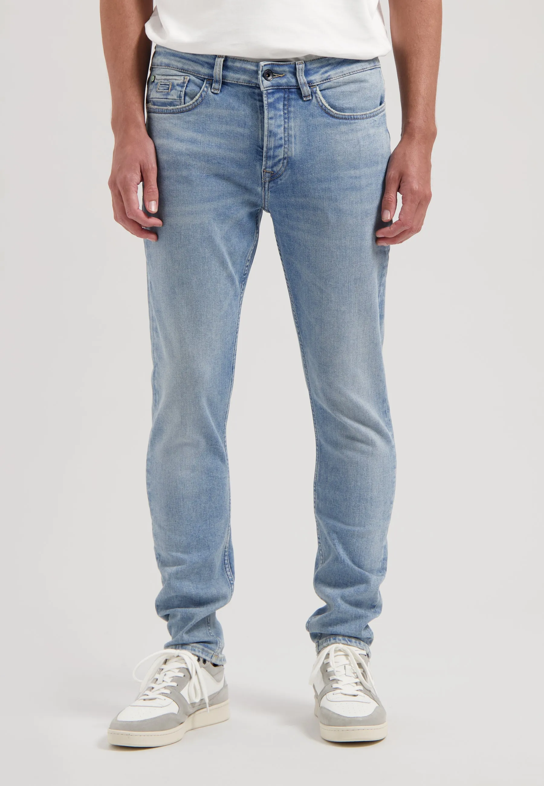 Mr. E Slim Fit Parou Bleached