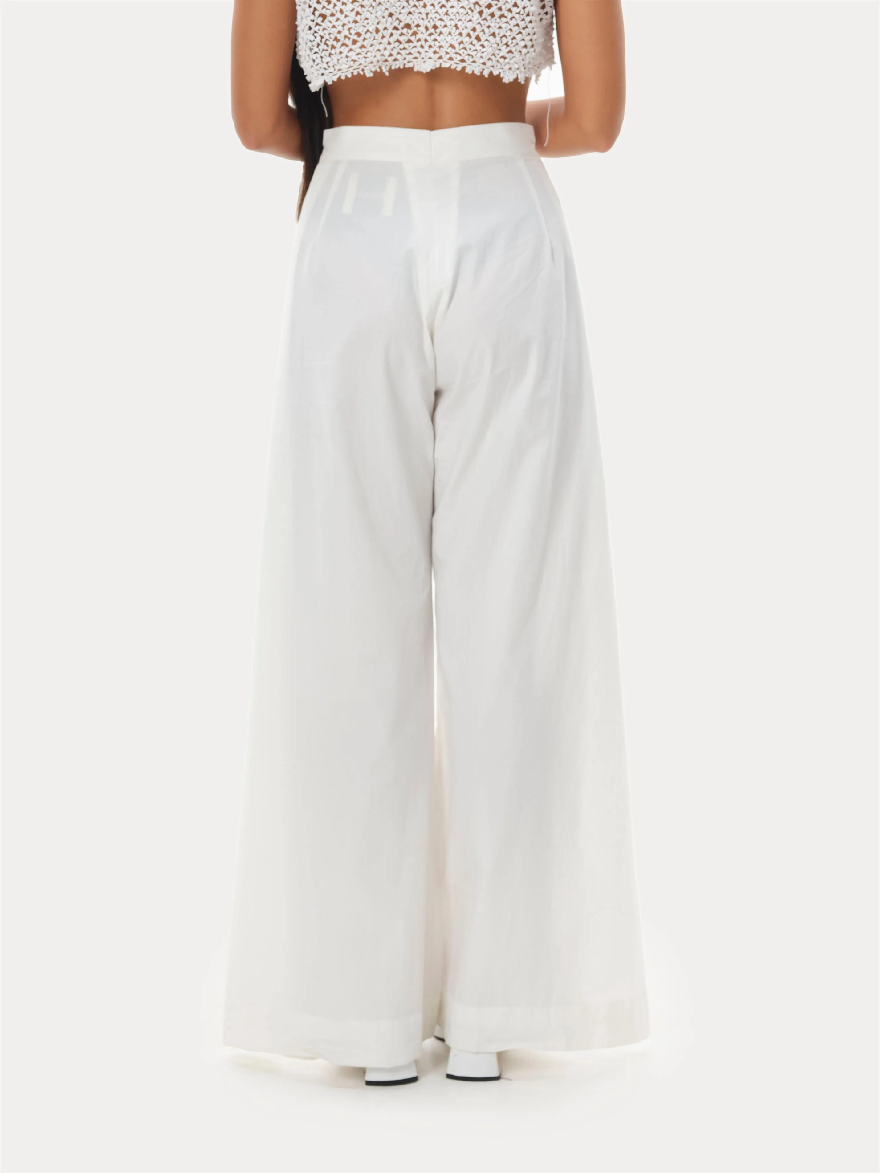 Naushad Ali   I   Box-pleated pants White Signature Spring Summer 2025 White Poplin NA SS24 W31P