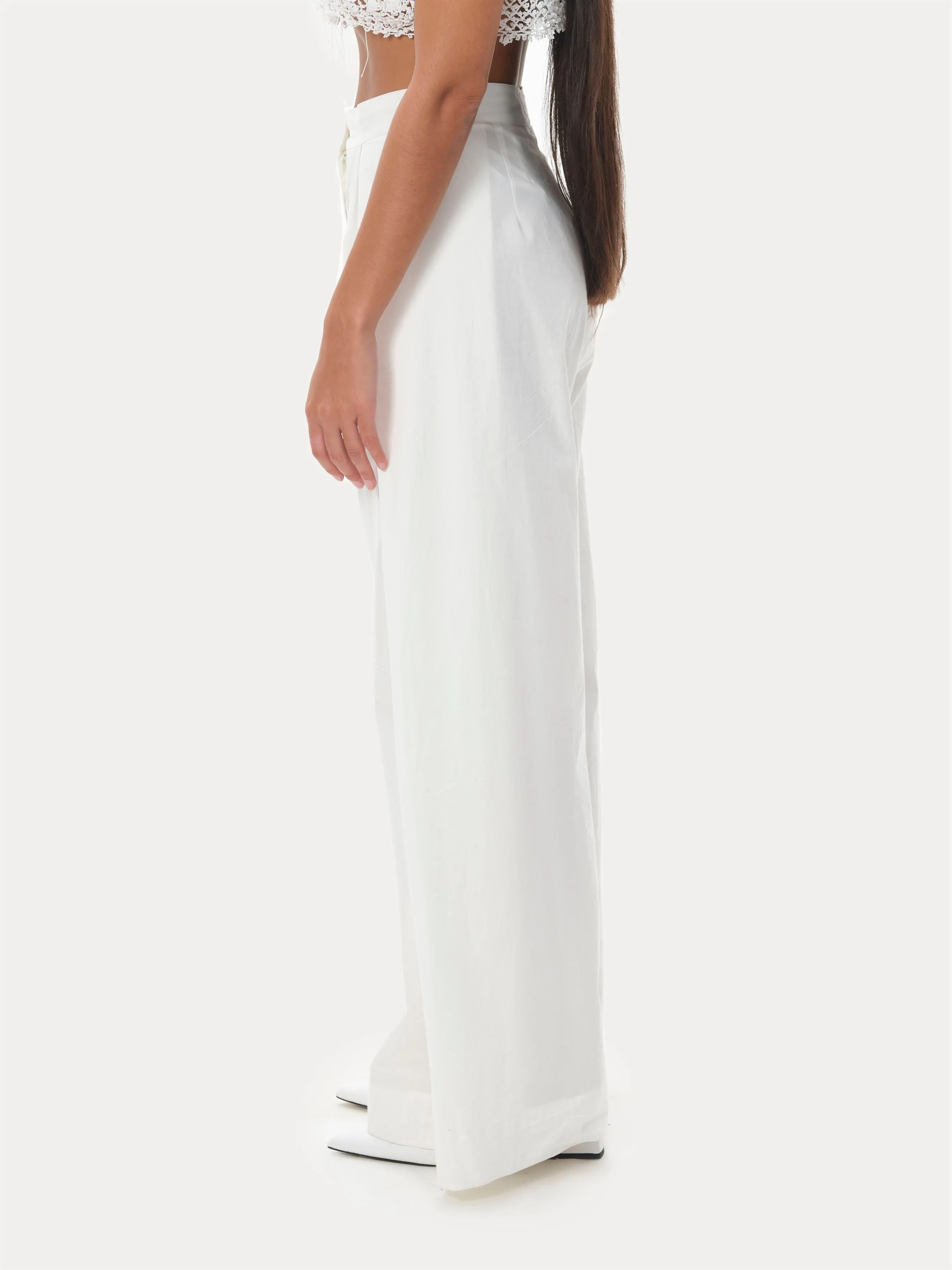 Naushad Ali   I   Box-pleated pants White Signature Spring Summer 2025 White Poplin NA SS24 W31P