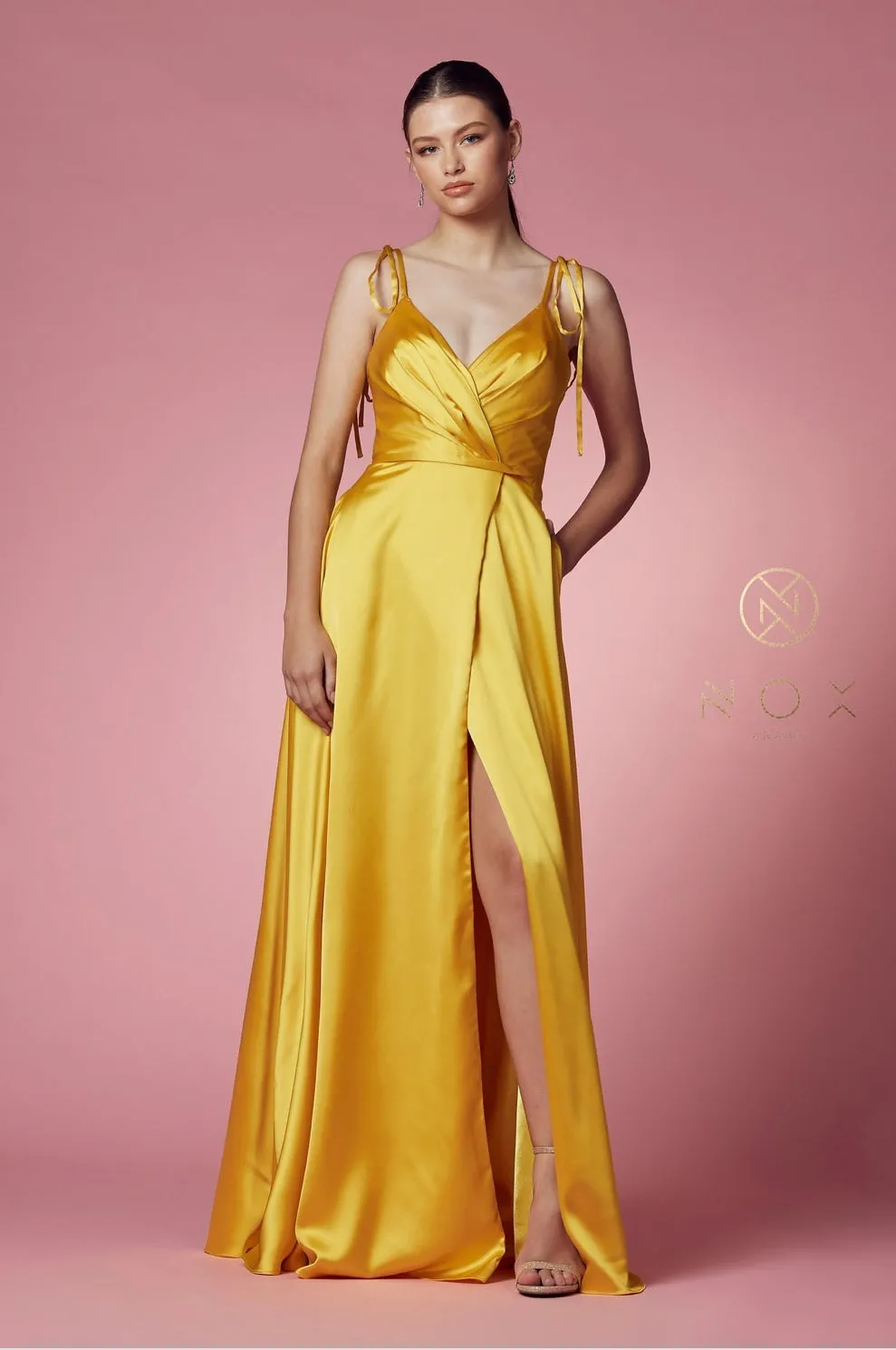 Nox Anabel Evening Gowns R1029