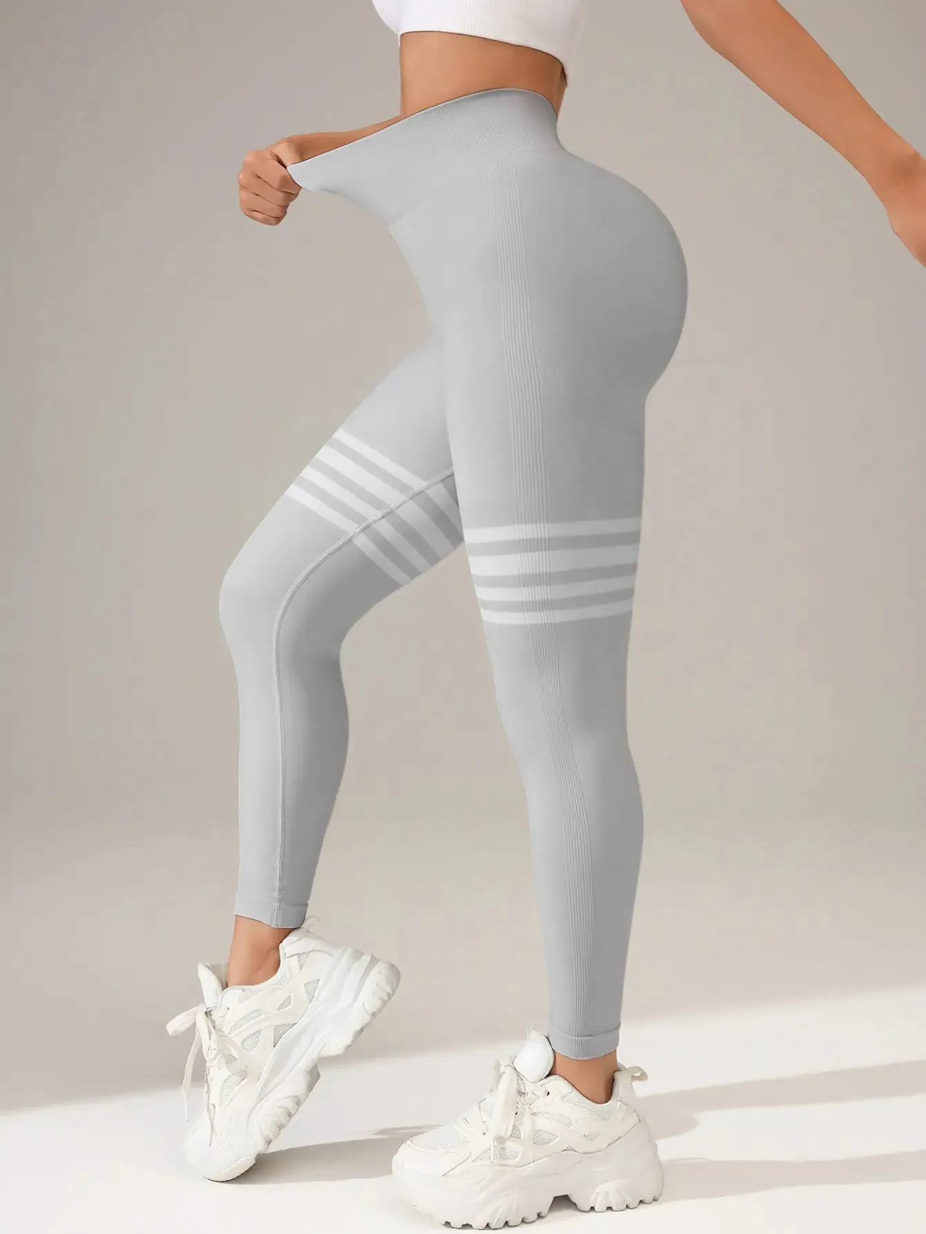 Sophisticated SOFY Yoga Pants for Ultimate Comfort and Style